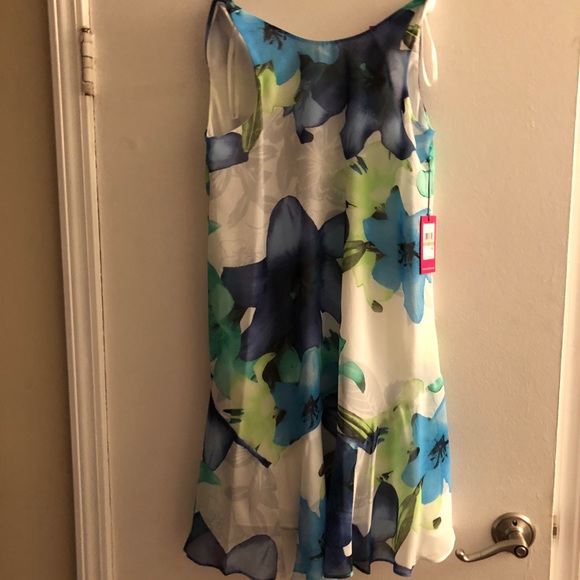 Authentic Vince Camuto size 2 Dress - Picture 4 of 4